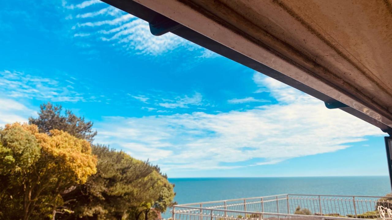 Family Marine Apartment With Sea View 道利什 外观 照片